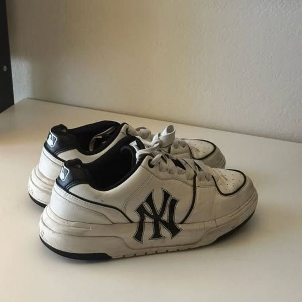 MLB Chunky Liner New York Yankees White/Black Sneakers